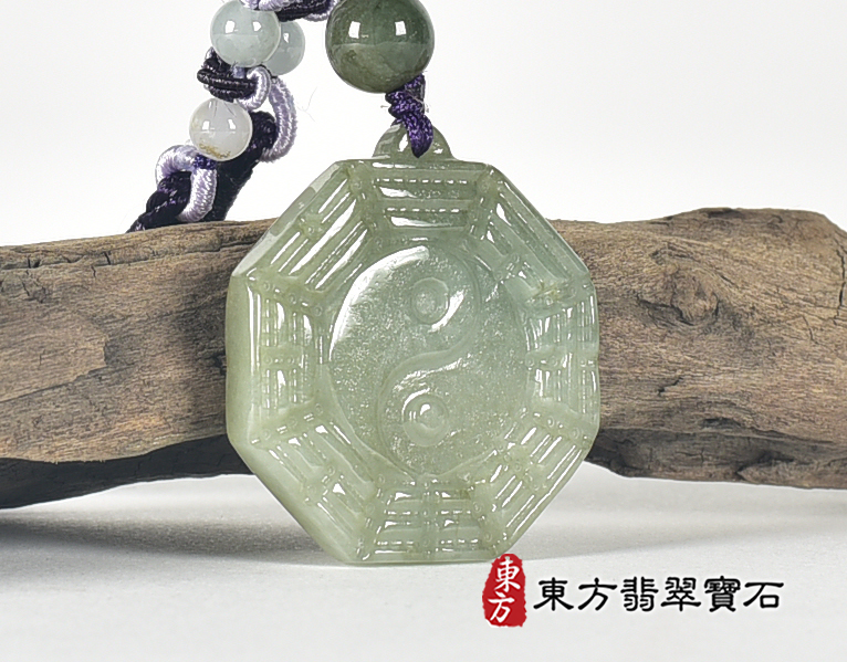 翡翠八卦項鍊玉珮(精工八卦太極,先天八卦:八卦牌A貨翡翠八卦玉珮、緬甸玉八卦玉墜)。八卦,ED446。客製化訂做各種翡翠八卦吊墜玉珮項鍊。★附A貨翡翠雙證書 3.jpg