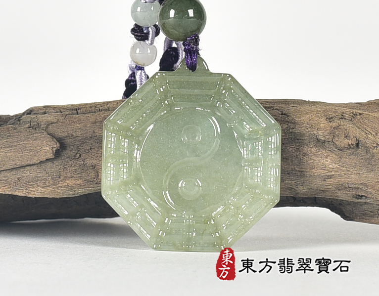 翡翠八卦項鍊玉珮(精工八卦太極,先天八卦:八卦牌A貨翡翠八卦玉珮、緬甸玉八卦玉墜)。八卦,ED446。客製化訂做各種翡翠八卦吊墜玉珮項鍊。★附A貨翡翠雙證書 4.jpg