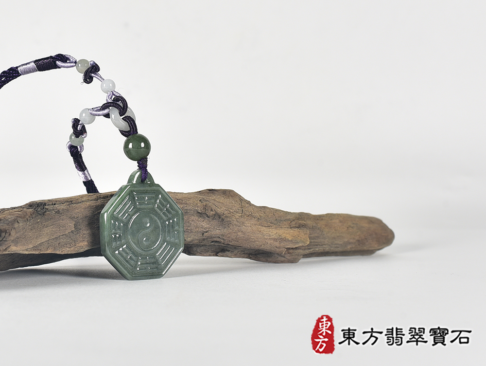 翡翠八卦項鍊玉珮(精工八卦太極,先天八卦:八卦牌A貨翡翠八卦玉珮、緬甸玉八卦玉墜)。八卦,ED451。客製化訂做各種翡翠八卦吊墜玉珮項鍊。★附A貨翡翠雙證書 6.jpg