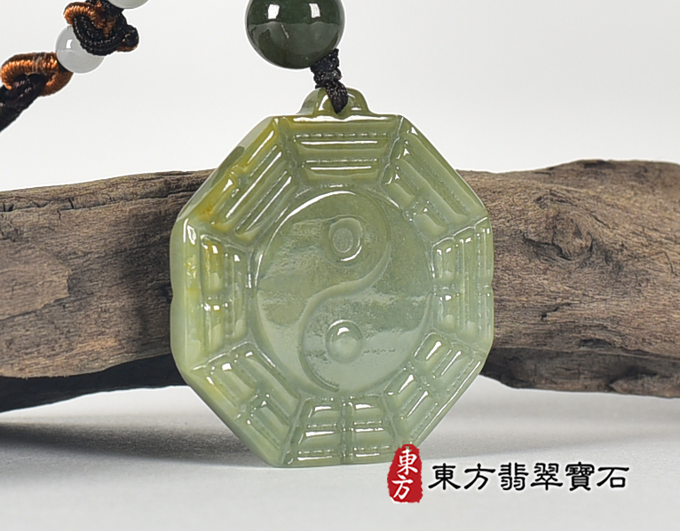 翡翠八卦項鍊玉珮(精工八卦太極,先天八卦:八卦牌A貨翡翠八卦玉珮、緬甸玉八卦玉墜)。八卦,ED453。客製化訂做各種翡翠八卦吊墜玉珮項鍊。★附A貨翡翠雙證書 2.jpg