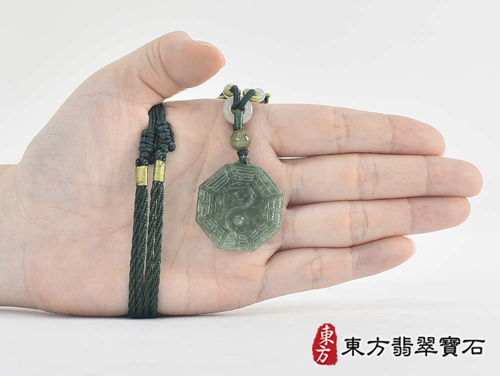 翡翠八卦項鍊玉珮(精工八卦太極,先天八卦:八卦牌A貨翡翠八卦玉珮、緬甸玉八卦玉墜)。八卦,ED454。客製化訂做各種翡翠八卦吊墜玉珮項鍊。★附A貨翡翠雙證書 7.jpg