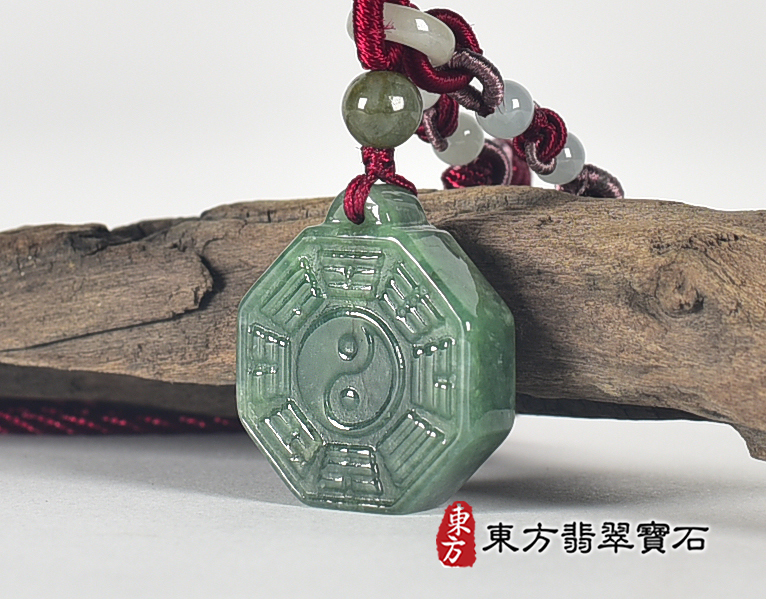 翡翠八卦項鍊玉珮(精工八卦太極,先天八卦:八卦牌A貨翡翠八卦玉珮、緬甸玉八卦玉墜)。八卦,ED456。客製化訂做各種翡翠八卦吊墜玉珮項鍊。★附A貨翡翠雙證書 2.jpg