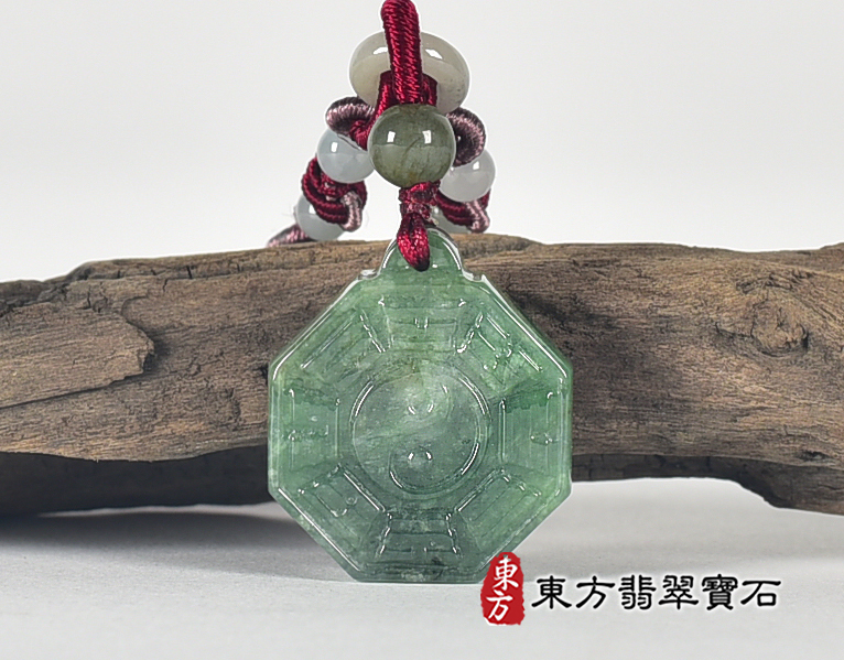 翡翠八卦項鍊玉珮(精工八卦太極,先天八卦:八卦牌A貨翡翠八卦玉珮、緬甸玉八卦玉墜)。八卦,ED456。客製化訂做各種翡翠八卦吊墜玉珮項鍊。★附A貨翡翠雙證書 4.jpg