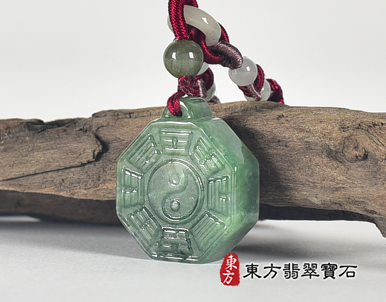翡翠八卦項鍊玉珮(精工八卦太極,先天八卦:八卦牌A貨翡翠八卦玉珮、緬甸玉八卦玉墜)。八卦,ED456。客製化訂做各種翡翠八卦吊墜玉珮項鍊。★附A貨翡翠雙證書 5.jpg
