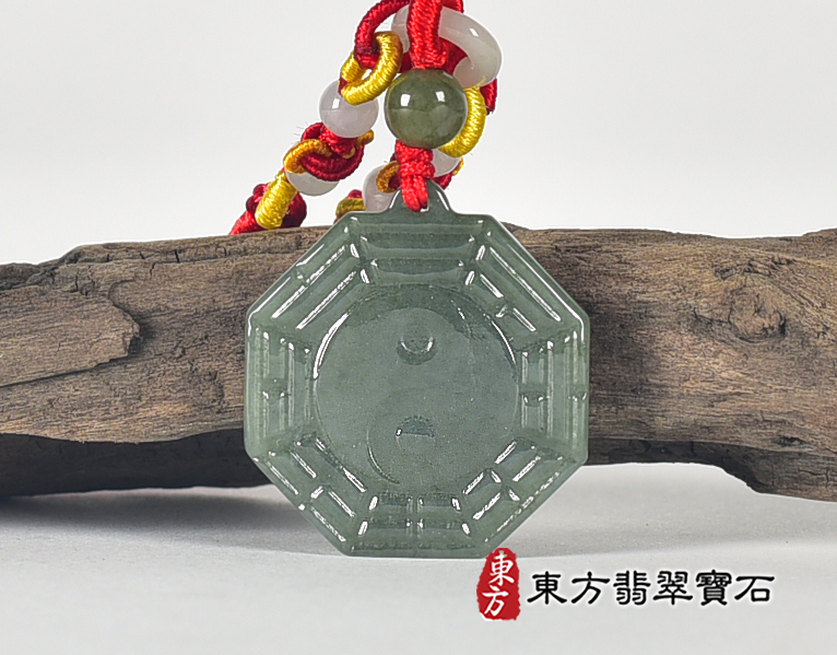 翡翠八卦項鍊玉珮(精工八卦太極,先天八卦:八卦牌A貨翡翠八卦玉珮、緬甸玉八卦玉墜)。八卦,ED457。客製化訂做各種翡翠八卦吊墜玉珮項鍊。★附A貨翡翠雙證書 2.jpg