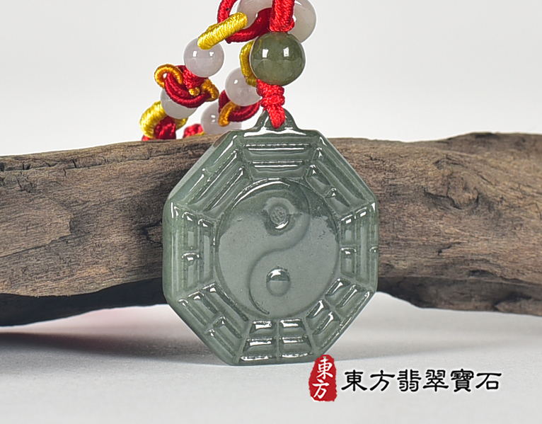 翡翠八卦項鍊玉珮(精工八卦太極,先天八卦:八卦牌A貨翡翠八卦玉珮、緬甸玉八卦玉墜)。八卦,ED457。客製化訂做各種翡翠八卦吊墜玉珮項鍊。★附A貨翡翠雙證書 4.jpg