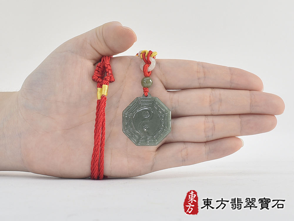 翡翠八卦項鍊玉珮(精工八卦太極,先天八卦:八卦牌A貨翡翠八卦玉珮、緬甸玉八卦玉墜)。八卦,ED457。客製化訂做各種翡翠八卦吊墜玉珮項鍊。★附A貨翡翠雙證書 7.jpg