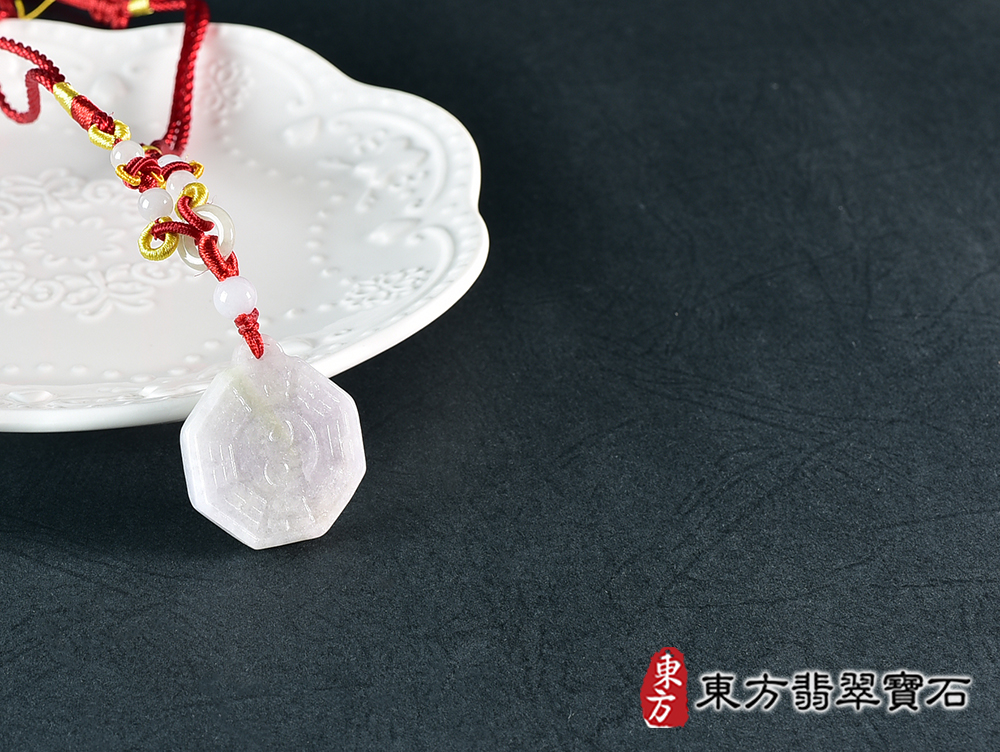 翡翠八卦項鍊玉珮(精工八卦太極,先天八卦:八卦牌A貨翡翠八卦玉珮、緬甸玉八卦玉墜)。八卦,ED462。訂做各種翡翠八卦吊墜玉珮項鍊。★附A貨翡翠雙證書 4.jpg