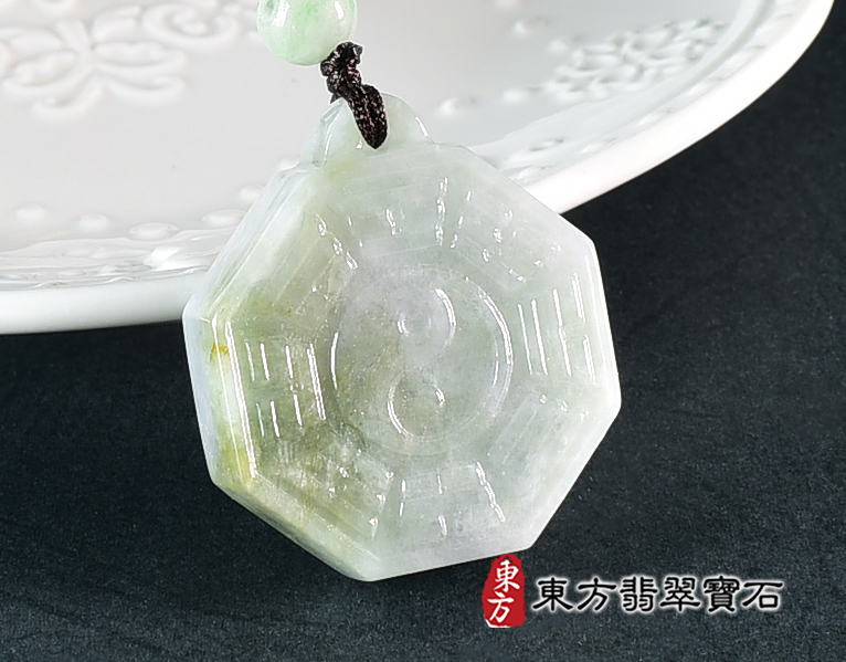 翡翠八卦項鍊玉珮(精工八卦太極,先天八卦:八卦牌A貨翡翠八卦玉珮、緬甸玉八卦玉墜)。八卦,ED463。訂做各種翡翠八卦吊墜玉珮項鍊。★附A貨翡翠雙證書 2.jpg