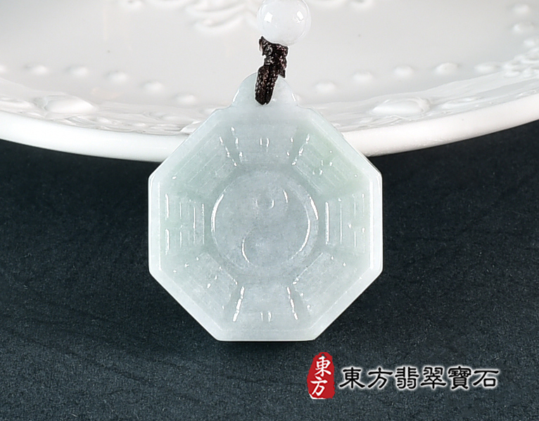 翡翠八卦項鍊玉珮(精工八卦太極,先天八卦:八卦牌A貨翡翠八卦玉珮、緬甸玉八卦玉墜)。八卦,ED465。訂做各種翡翠八卦吊墜玉珮項鍊。★附A貨翡翠雙證書 0.jpg