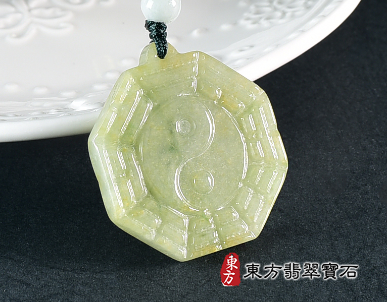 翡翠八卦項鍊玉珮(精工八卦太極,先天八卦:八卦牌A貨翡翠八卦玉珮、緬甸玉八卦玉墜)。八卦,ED466。訂做各種翡翠八卦吊墜玉珮項鍊。★附A貨翡翠雙證書 2.jpg