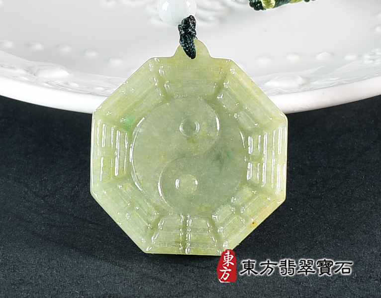 翡翠八卦項鍊玉珮(精工八卦太極,先天八卦:八卦牌A貨翡翠八卦玉珮、緬甸玉八卦玉墜)。八卦,ED466。訂做各種翡翠八卦吊墜玉珮項鍊。★附A貨翡翠雙證書 3.jpg