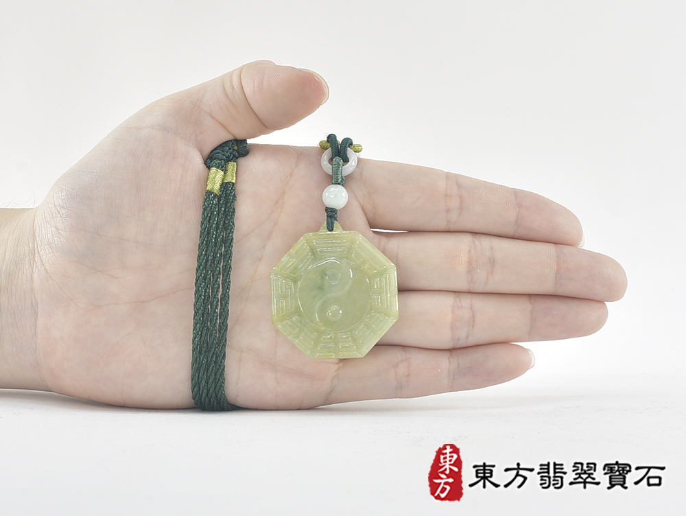 翡翠八卦項鍊玉珮(精工八卦太極,先天八卦:八卦牌A貨翡翠八卦玉珮、緬甸玉八卦玉墜)。八卦,ED466。訂做各種翡翠八卦吊墜玉珮項鍊。★附A貨翡翠雙證書 5.jpg