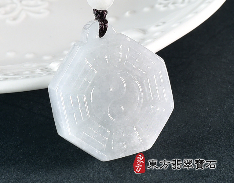 翡翠八卦項鍊玉珮(精工八卦太極,先天八卦:八卦牌A貨翡翠八卦玉珮、緬甸玉八卦玉墜)。八卦,ED469。訂做各種翡翠八卦吊墜玉珮項鍊。★附A貨翡翠雙證書 2.jpg