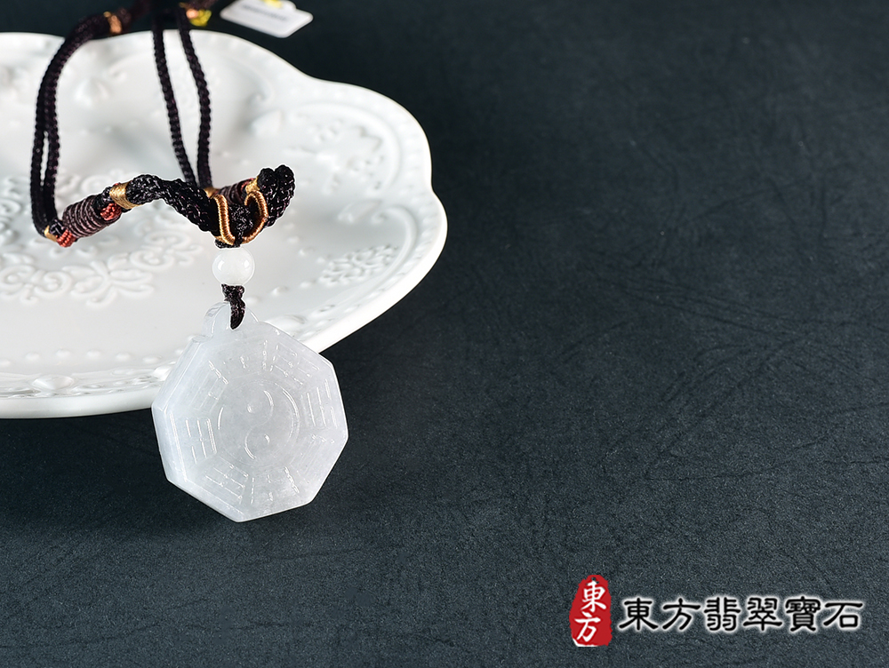 翡翠八卦項鍊玉珮(精工八卦太極,先天八卦:八卦牌A貨翡翠八卦玉珮、緬甸玉八卦玉墜)。八卦,ED469。訂做各種翡翠八卦吊墜玉珮項鍊。★附A貨翡翠雙證書 4.jpg