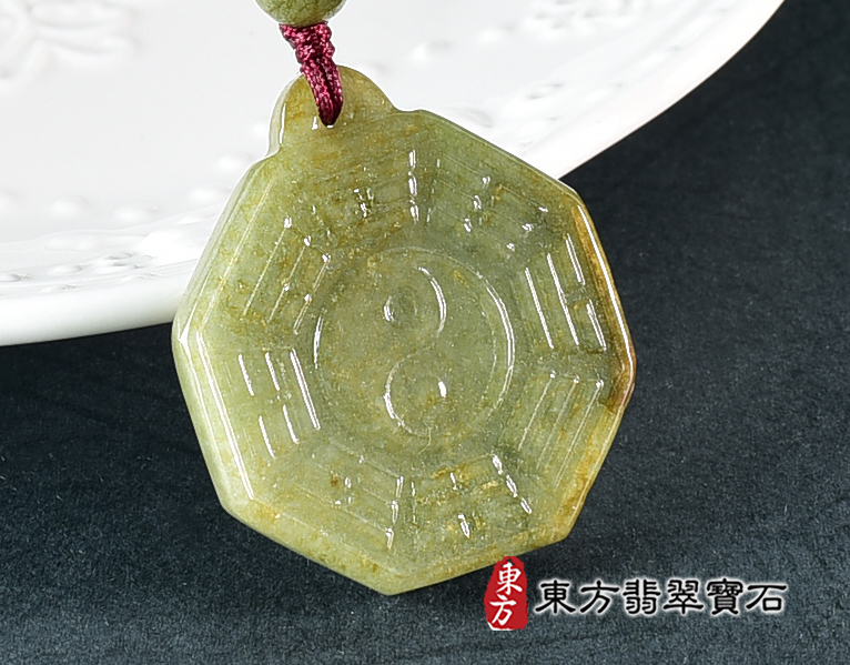 翡翠八卦項鍊玉珮(精工八卦太極,先天八卦:八卦牌A貨翡翠八卦玉珮、緬甸玉八卦玉墜)。八卦,ED471。訂做各種翡翠八卦吊墜玉珮項鍊。★附A貨翡翠雙證書 2.jpg