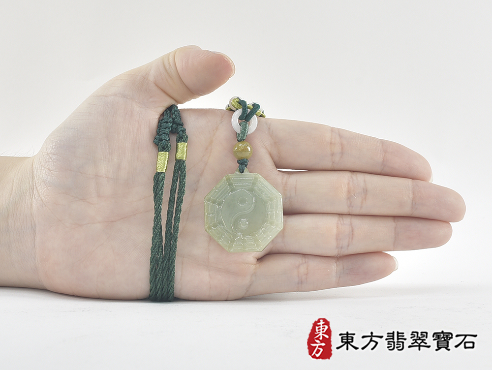 翡翠八卦項鍊玉珮(精工八卦太極,先天八卦:八卦牌A貨翡翠八卦玉珮、緬甸玉八卦玉墜)。八卦,ED475。訂做各種翡翠八卦吊墜玉珮項鍊。★附A貨翡翠雙證書 5.jpg