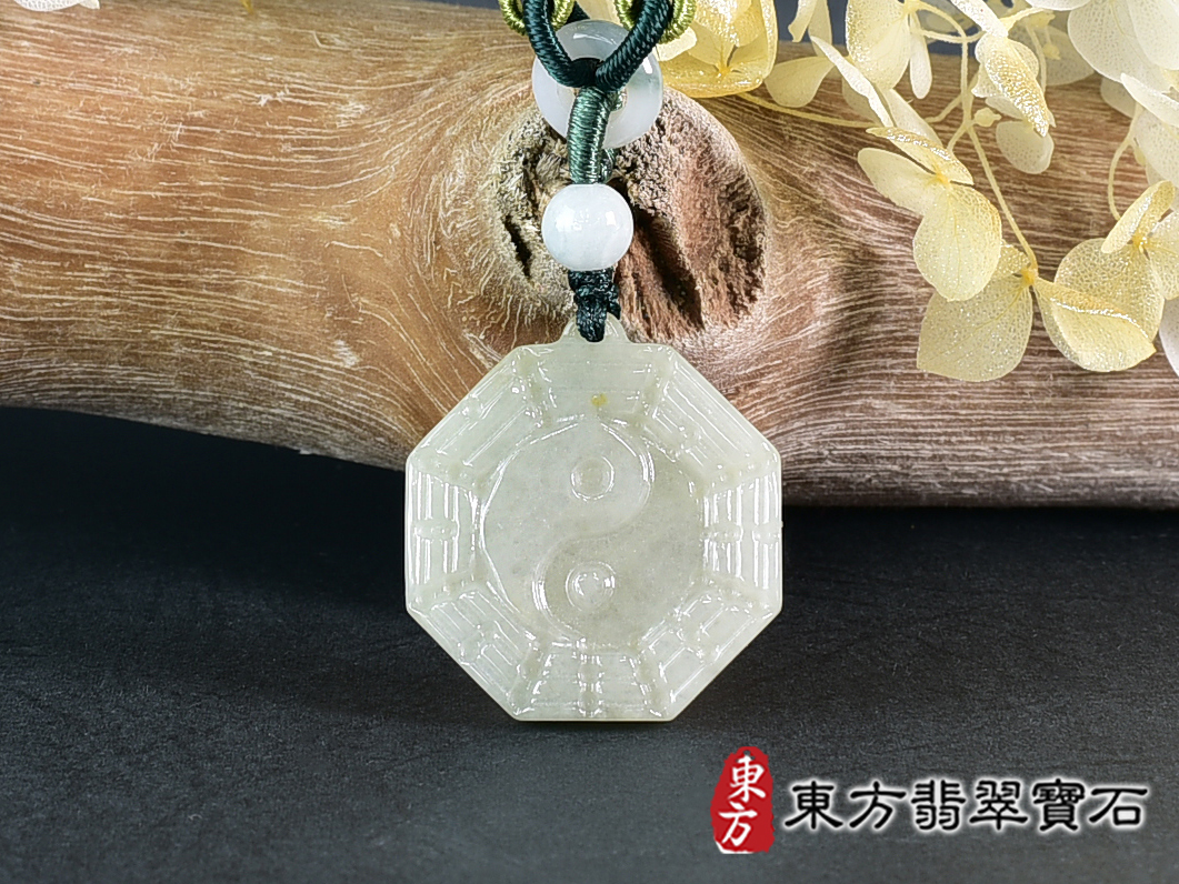 翡翠八卦項鍊玉珮(精工八卦太極,先天八卦:八卦牌A貨翡翠八卦玉珮、緬甸玉八卦玉墜)。八卦,ED487。訂做各種翡翠八卦吊墜玉珮項鍊。★附A貨翡翠雙證書 0.jpg