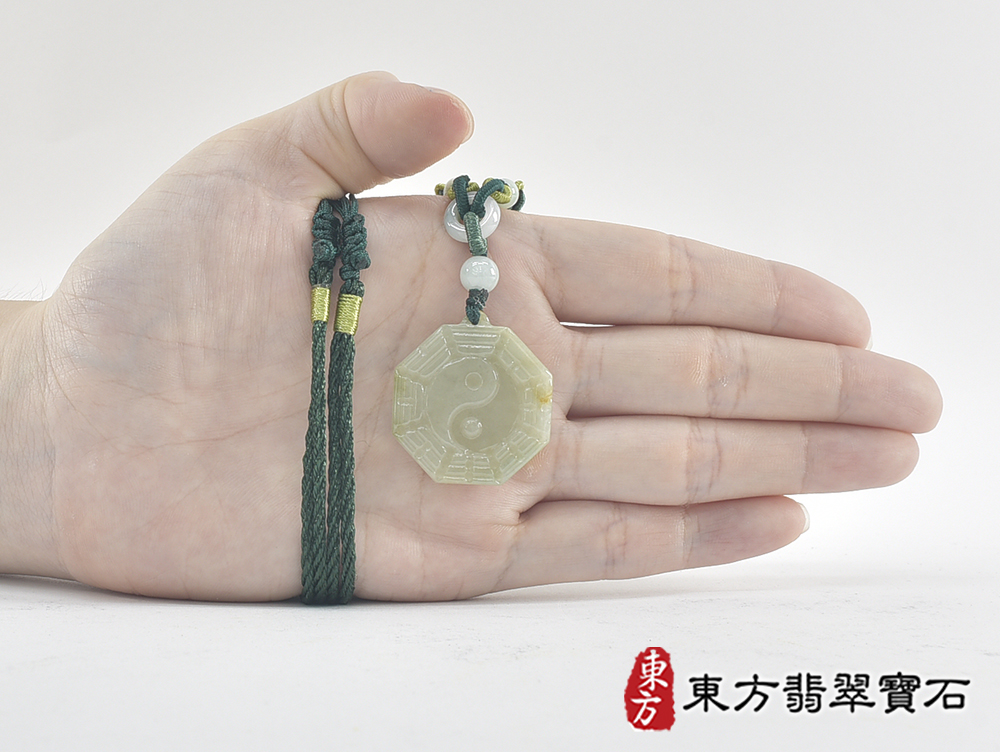 翡翠八卦項鍊玉珮(精工八卦太極,先天八卦:八卦牌A貨翡翠八卦玉珮、緬甸玉八卦玉墜)。八卦,ED487。訂做各種翡翠八卦吊墜玉珮項鍊。★附A貨翡翠雙證書 7.jpg