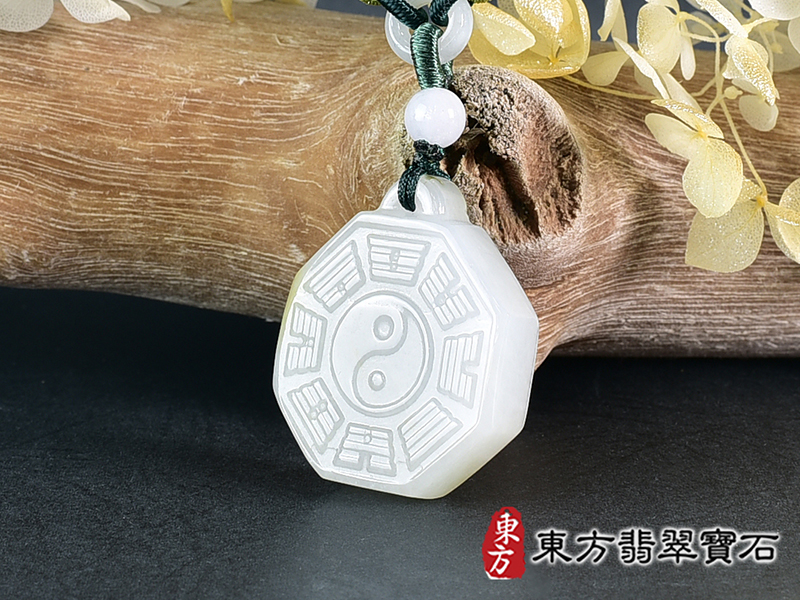 翡翠八卦項鍊玉珮(精工八卦太極,先天八卦:八卦牌A貨翡翠八卦玉珮、緬甸玉八卦玉墜)。八卦,ED488。訂做各種翡翠八卦吊墜玉珮項鍊。★附A貨翡翠雙證書 5.jpg