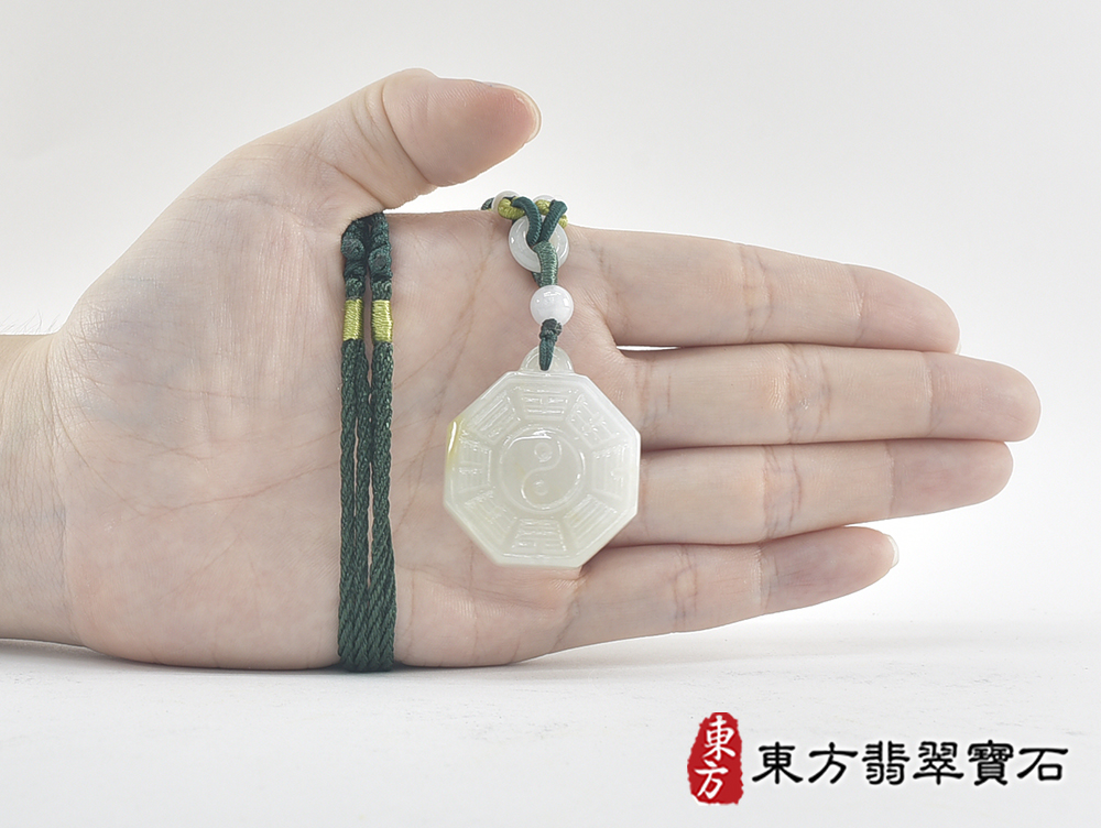 翡翠八卦項鍊玉珮(精工八卦太極,先天八卦:八卦牌A貨翡翠八卦玉珮、緬甸玉八卦玉墜)。八卦,ED488。訂做各種翡翠八卦吊墜玉珮項鍊。★附A貨翡翠雙證書 8.jpg