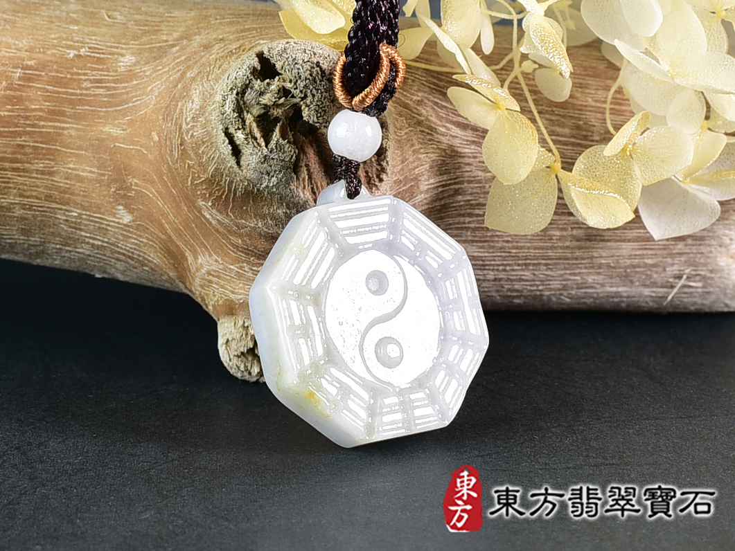 翡翠八卦項鍊玉珮(精工八卦太極,先天八卦:八卦牌A貨翡翠八卦玉珮、緬甸玉八卦玉墜)。八卦,ED490。訂做各種翡翠八卦吊墜玉珮項鍊。★附A貨翡翠雙證書 5.jpg