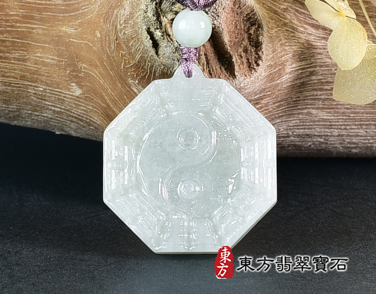 翡翠八卦項鍊玉珮(精工八卦太極,先天八卦:八卦牌A貨翡翠八卦玉珮、緬甸玉八卦玉墜)。八卦,ED493。訂做各種翡翠八卦吊墜玉珮項鍊。★附A貨翡翠雙證書 0.jpg
