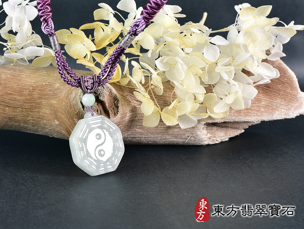 翡翠八卦項鍊玉珮(精工八卦太極,先天八卦:八卦牌A貨翡翠八卦玉珮、緬甸玉八卦玉墜)。八卦,ED493。訂做各種翡翠八卦吊墜玉珮項鍊。★附A貨翡翠雙證書 6.jpg