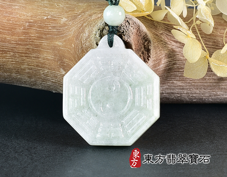 翡翠八卦項鍊玉珮(精工八卦太極,先天八卦:八卦牌A貨翡翠八卦玉珮、緬甸玉八卦玉墜)。八卦,ED494。訂做各種翡翠八卦吊墜玉珮項鍊。★附A貨翡翠雙證書 0.jpg