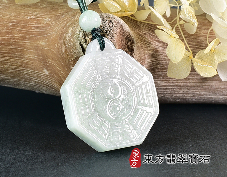 翡翠八卦項鍊玉珮(精工八卦太極,先天八卦:八卦牌A貨翡翠八卦玉珮、緬甸玉八卦玉墜)。八卦,ED494。訂做各種翡翠八卦吊墜玉珮項鍊。★附A貨翡翠雙證書 5.jpg