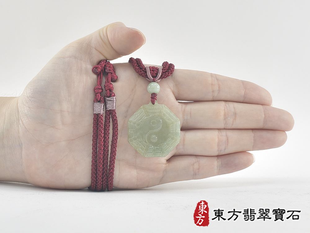翡翠八卦項鍊玉珮(精工八卦太極,先天八卦:八卦牌A貨翡翠八卦玉珮、緬甸玉八卦玉墜)。八卦,ED495。訂做各種翡翠八卦吊墜玉珮項鍊。★附A貨翡翠雙證書 7.jpg