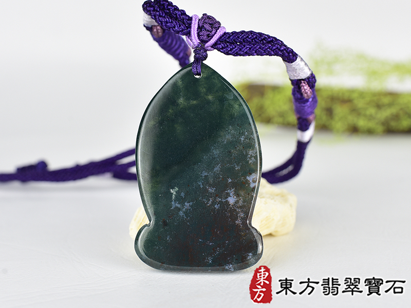 水草玉藥師佛項鍊玉珮(藥師如來:藥師佛牌水草玉藥師佛玉珮、水草玉藥師佛玉墜)。水草玉藥師佛,FD788。客製化訂做各種水草玉藥師佛吊墜玉珮項鍊。★附東方翡翠寶石保證卡 3.jpg