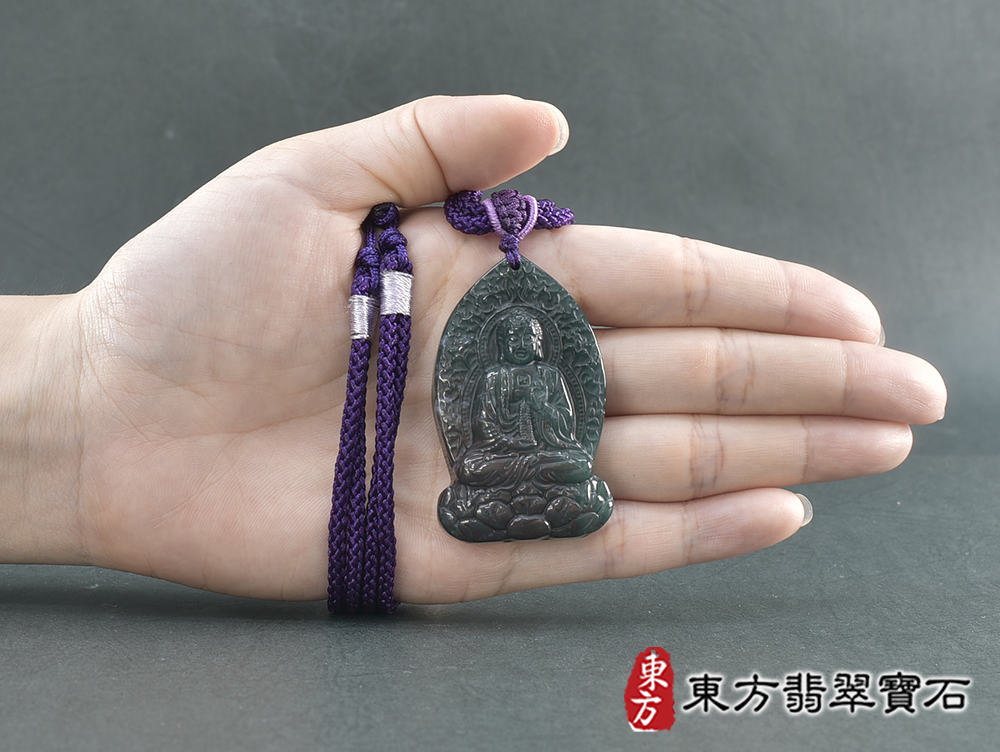 水草玉藥師佛項鍊玉珮(藥師如來:藥師佛牌水草玉藥師佛玉珮、水草玉藥師佛玉墜)。水草玉藥師佛,FD788。客製化訂做各種水草玉藥師佛吊墜玉珮項鍊。★附東方翡翠寶石保證卡 5.jpg