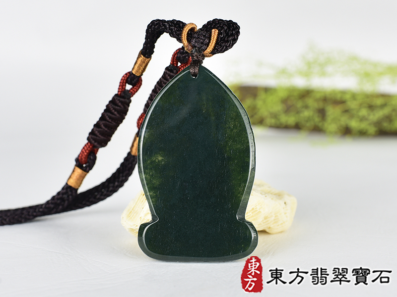 水草玉藥師佛項鍊玉珮(藥師如來:藥師佛牌水草玉藥師佛玉珮、水草玉藥師佛玉墜)。水草玉藥師佛,FD789。客製化訂做各種水草玉藥師佛吊墜玉珮項鍊。★附東方翡翠寶石保證卡 3.jpg