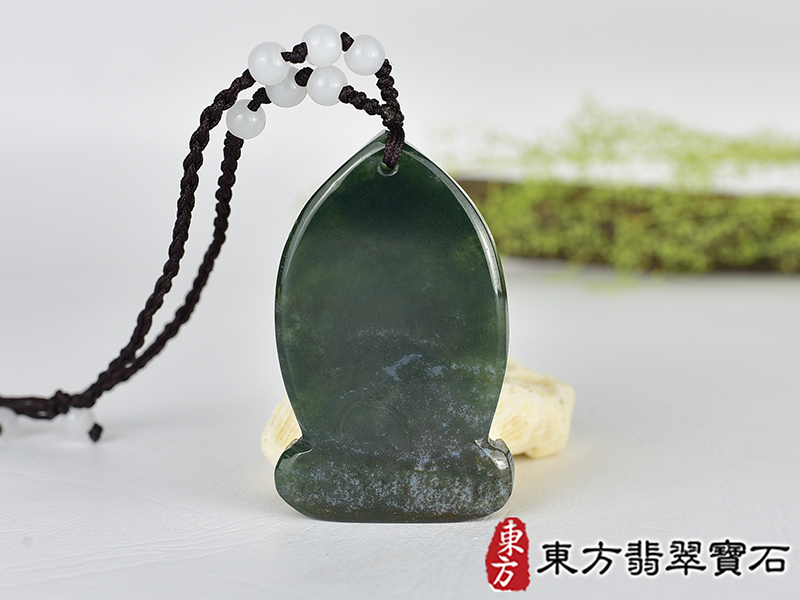 水草玉藥師佛項鍊玉珮(藥師如來:藥師佛牌水草玉藥師佛玉珮、水草玉藥師佛玉墜)。水草玉藥師佛,FD790。客製化訂做各種水草玉藥師佛吊墜玉珮項鍊。★附東方翡翠寶石保證卡 3.jpg