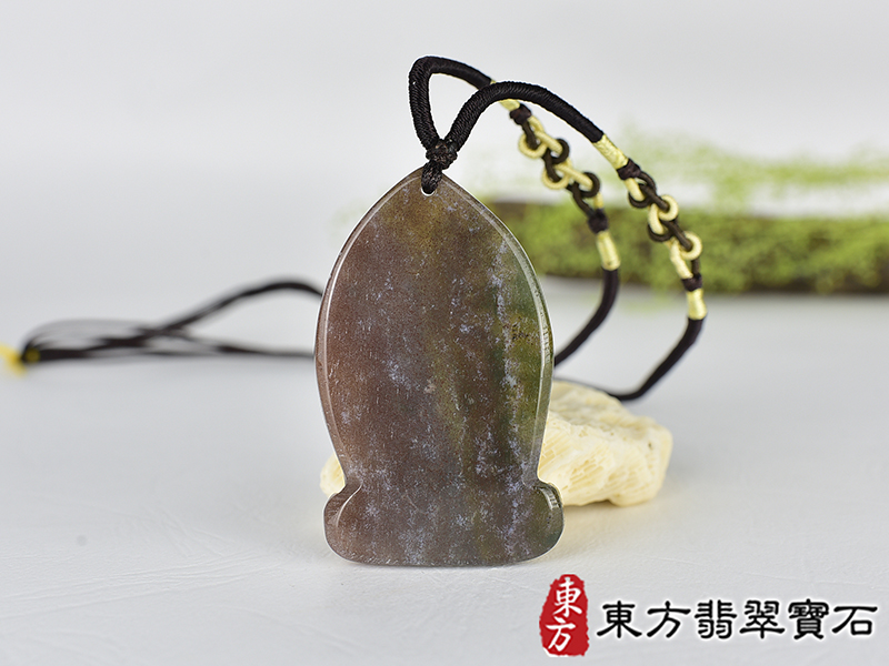 水草玉藥師佛項鍊玉珮(藥師如來:藥師佛牌水草玉藥師佛玉珮、水草玉藥師佛玉墜)。水草玉藥師佛,FD791。客製化訂做各種水草玉藥師佛吊墜玉珮項鍊。★附東方翡翠寶石保證卡 3.jpg