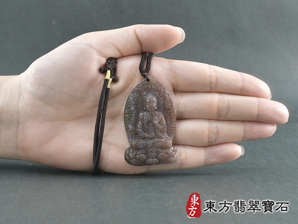 水草玉藥師佛項鍊玉珮(藥師如來:藥師佛牌水草玉藥師佛玉珮、水草玉藥師佛玉墜)。水草玉藥師佛,FD791。客製化訂做各種水草玉藥師佛吊墜玉珮項鍊。★附東方翡翠寶石保證卡 5.jpg