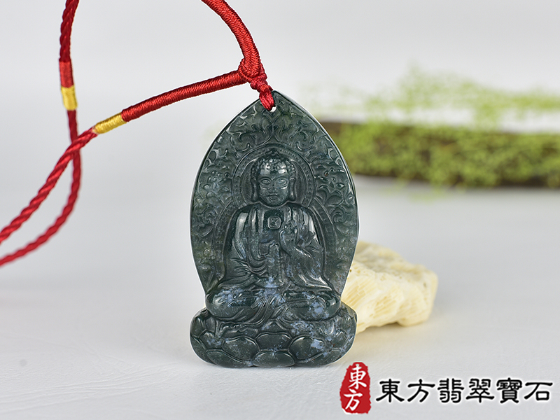 水草玉藥師佛項鍊玉珮(藥師如來:藥師佛牌水草玉藥師佛玉珮、水草玉藥師佛玉墜)。水草玉藥師佛,FD792。客製化訂做各種水草玉藥師佛吊墜玉珮項鍊。★附東方翡翠寶石保證卡 0.jpg