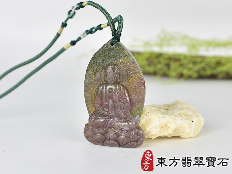 水草玉藥師佛項鍊玉珮(藥師如來:藥師佛牌水草玉藥師佛玉珮、水草玉藥師佛玉墜)。水草玉藥師佛,FD793。客製化訂做各種水草玉藥師佛吊墜玉珮項鍊。★附東方翡翠寶石保證卡 1.jpg