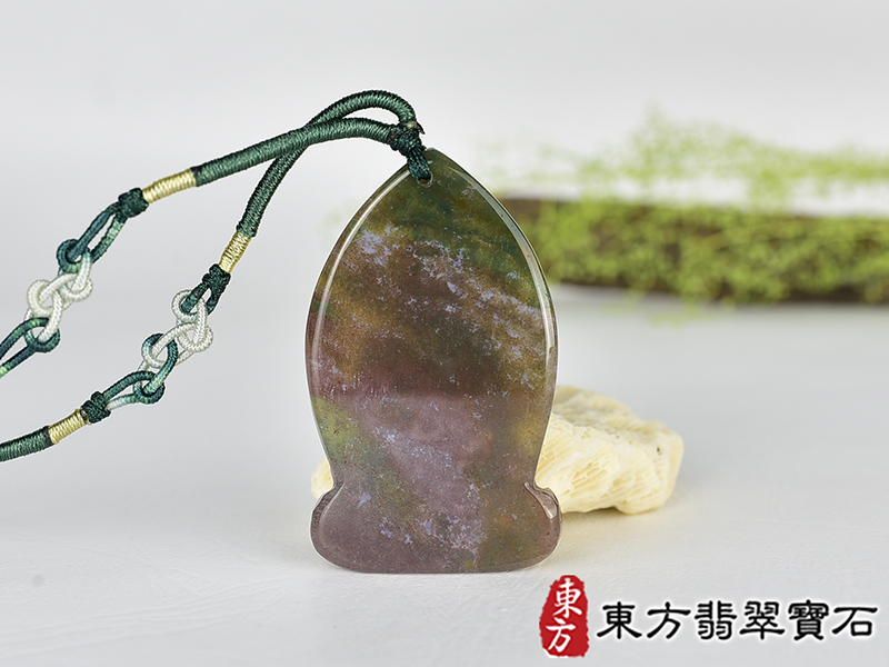 水草玉藥師佛項鍊玉珮(藥師如來:藥師佛牌水草玉藥師佛玉珮、水草玉藥師佛玉墜)。水草玉藥師佛,FD793。客製化訂做各種水草玉藥師佛吊墜玉珮項鍊。★附東方翡翠寶石保證卡 3.jpg