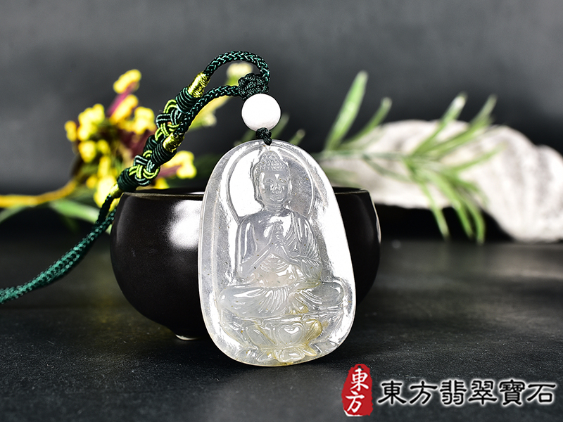 翡翠大日如來項鍊玉珮(大日如來:大日如來牌A貨翡翠大日如來玉珮、緬甸玉大日如來玉墜)。淡綠色糯種大日如來,FD854。客製化訂做各種翡翠大日如來吊墜玉珮項鍊。★附A貨翡翠雙證書 2.jpg