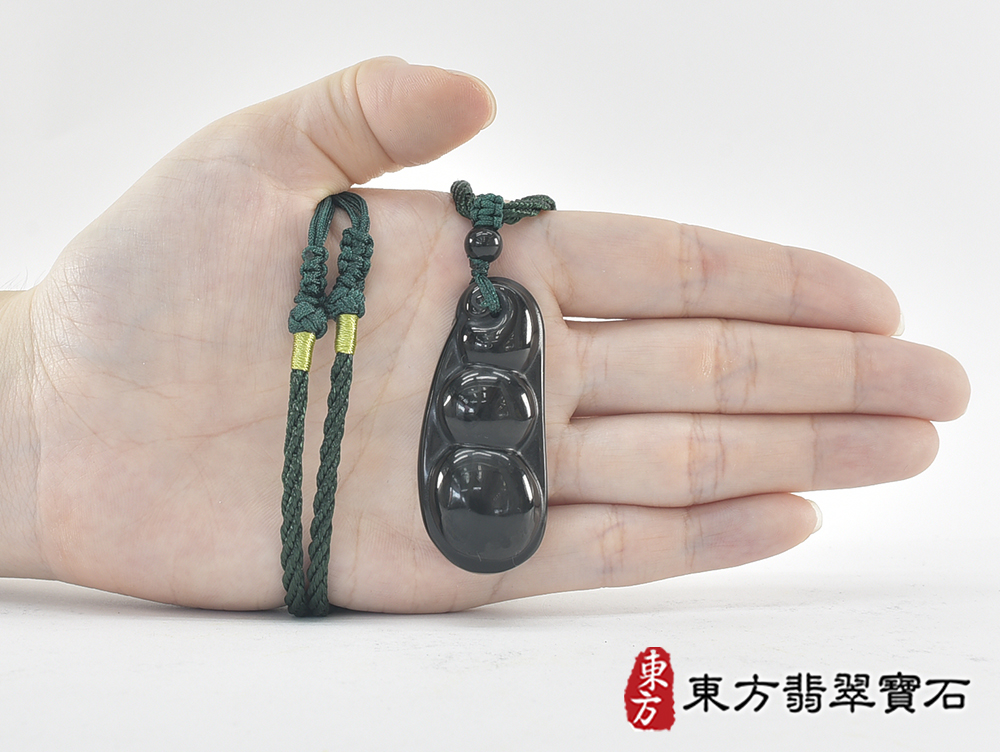 炫彩黑曜石豌豆項鍊玉珮(四季平安:豌豆炫彩黑曜石牌豌豆玉珮、炫彩黑曜石豌豆玉墜)。炫彩黑曜石豌豆,FR041。客製化訂做各種炫彩黑曜石豌豆吊墜玉珮項鍊。★附東方翡翠寶石保證卡 5.jpg
