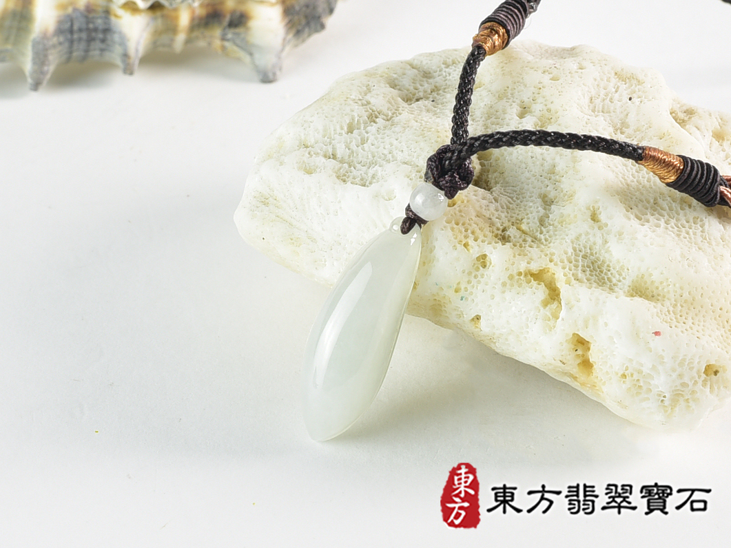 翡翠福瓜項鍊玉珮(福運連綿:福瓜牌A貨翡翠福瓜玉珮、緬甸玉福瓜玉墜)。淡綠色豆糯種福瓜,FW407。客製化訂做各種翡翠福瓜吊墜玉珮項鍊。★附A貨翡翠雙證書 1.jpg