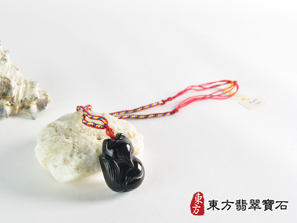 金曜石狐狸項鍊玉珮(狐狸、招財、人緣、桃花,狐仙:狐狸牌金曜石狐狸玉珮、金曜石狐狸玉墜、)。金曜石狐狸,FX077。客製化訂做各種金曜石狐狸吊墜玉珮項鍊。★附東方翡翠寶石保證 4.jpg