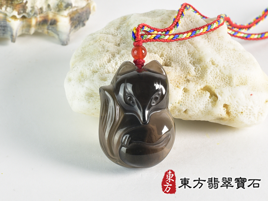 黑曜石狐狸項鍊玉珮(九尾狐狸、招財、人緣、桃花,狐仙:九尾狐狸牌黑曜石九尾狐狸玉珮、黑曜石九尾狐狸玉墜、)。黑曜石九尾狐狸,FX080。客製化訂做各種黑曜石狐狸吊墜玉珮項鍊。★附東方翡翠寶石保證 0.jpg