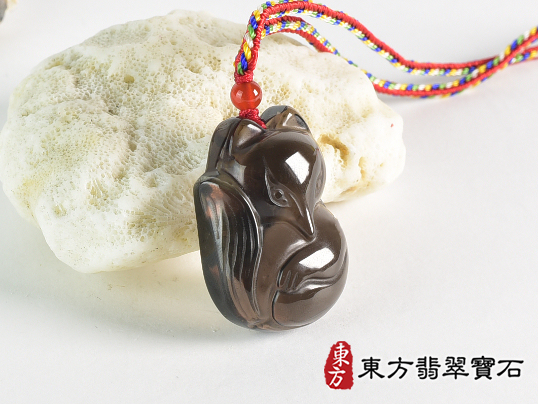 黑曜石狐狸項鍊玉珮(九尾狐狸、招財、人緣、桃花,狐仙:九尾狐狸牌黑曜石九尾狐狸玉珮、黑曜石九尾狐狸玉墜、)。黑曜石九尾狐狸,FX080。客製化訂做各種黑曜石狐狸吊墜玉珮項鍊。★附東方翡翠寶石保證 2.jpg