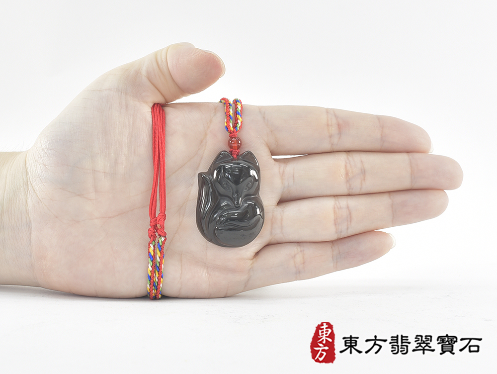 黑曜石狐狸項鍊玉珮(九尾狐狸、招財、人緣、桃花,狐仙:九尾狐狸牌黑曜石九尾狐狸玉珮、黑曜石九尾狐狸玉墜、)。黑曜石九尾狐狸,FX080。客製化訂做各種黑曜石狐狸吊墜玉珮項鍊。★附東方翡翠寶石保證 5.jpg