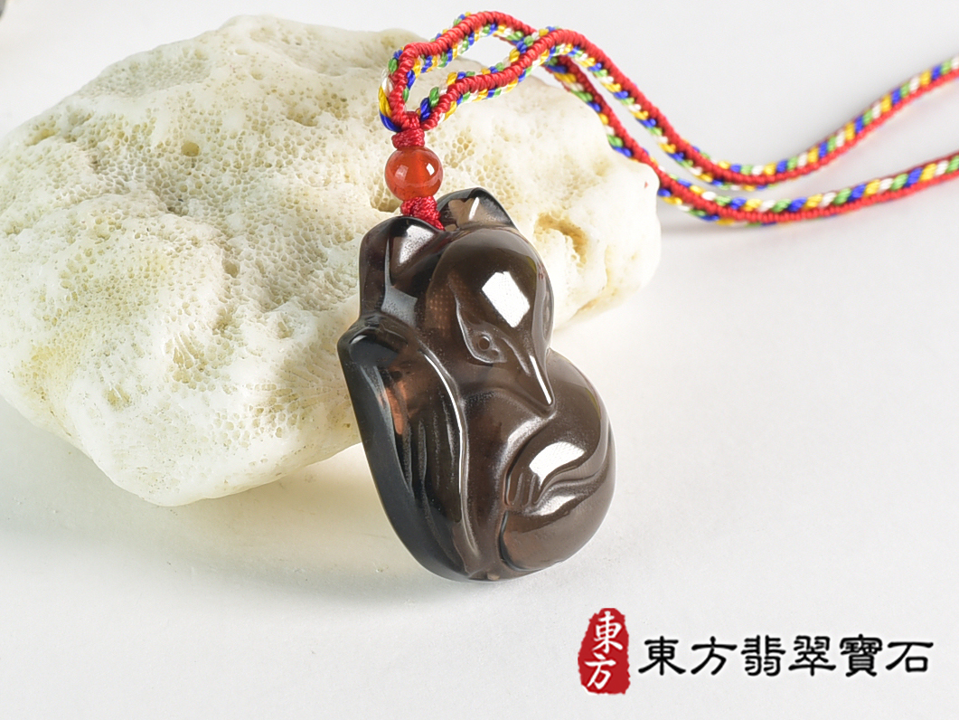 黑曜石狐狸項鍊玉珮(九尾狐狸、招財、人緣、桃花,狐仙:九尾狐狸牌黑曜石九尾狐狸玉珮、黑曜石九尾狐狸玉墜、)。黑曜石九尾狐狸,FX081。客製化訂做各種黑曜石狐狸吊墜玉珮項鍊。★附東方翡翠寶石保證 2.jpg