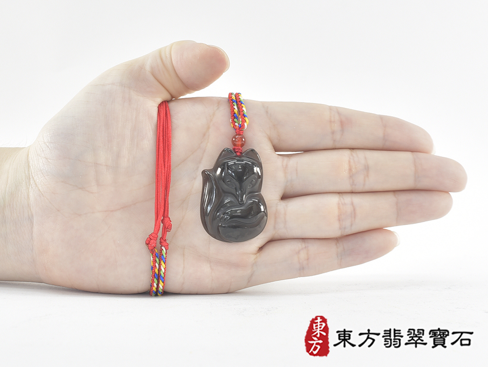 黑曜石狐狸項鍊玉珮(九尾狐狸、招財、人緣、桃花,狐仙:九尾狐狸牌黑曜石九尾狐狸玉珮、黑曜石九尾狐狸玉墜、)。黑曜石九尾狐狸,FX081。客製化訂做各種黑曜石狐狸吊墜玉珮項鍊。★附東方翡翠寶石保證 5.jpg