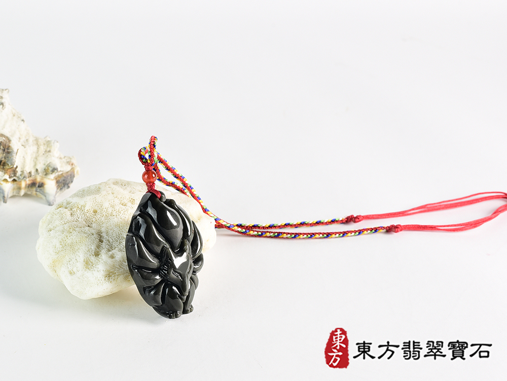 金曜石九尾狐狸項鍊玉珮(九尾狐狸、招財、人緣、桃花,狐仙:九尾狐狸牌金曜石九尾狐狸玉珮、金曜石九尾狐狸玉墜、)。金曜石九尾狐狸,FX086。客製化訂做各種金曜石狐狸吊墜玉珮項鍊。★附東方翡翠寶石保證 4.jpg